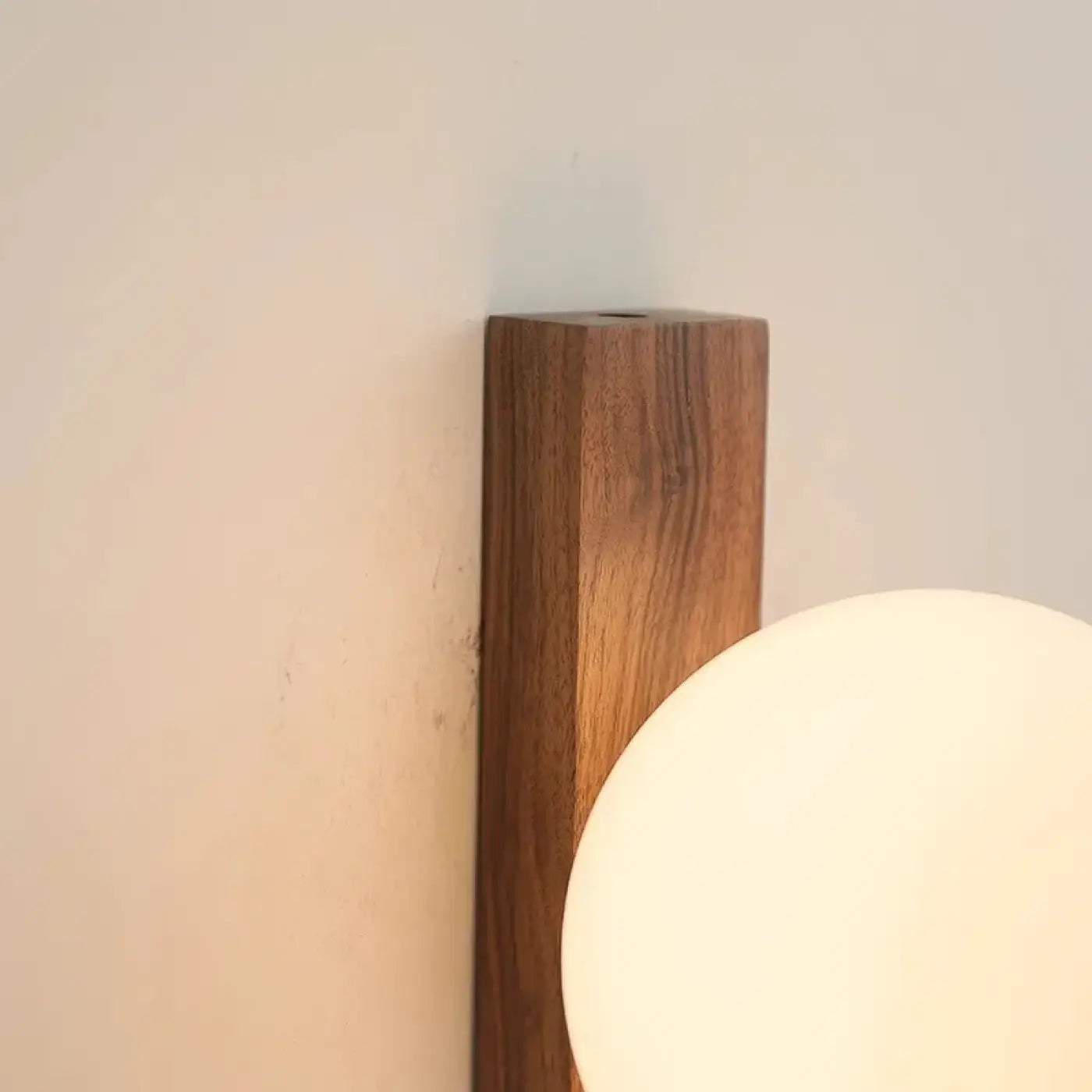 Applique Murale Moderne en Bois - Pheres