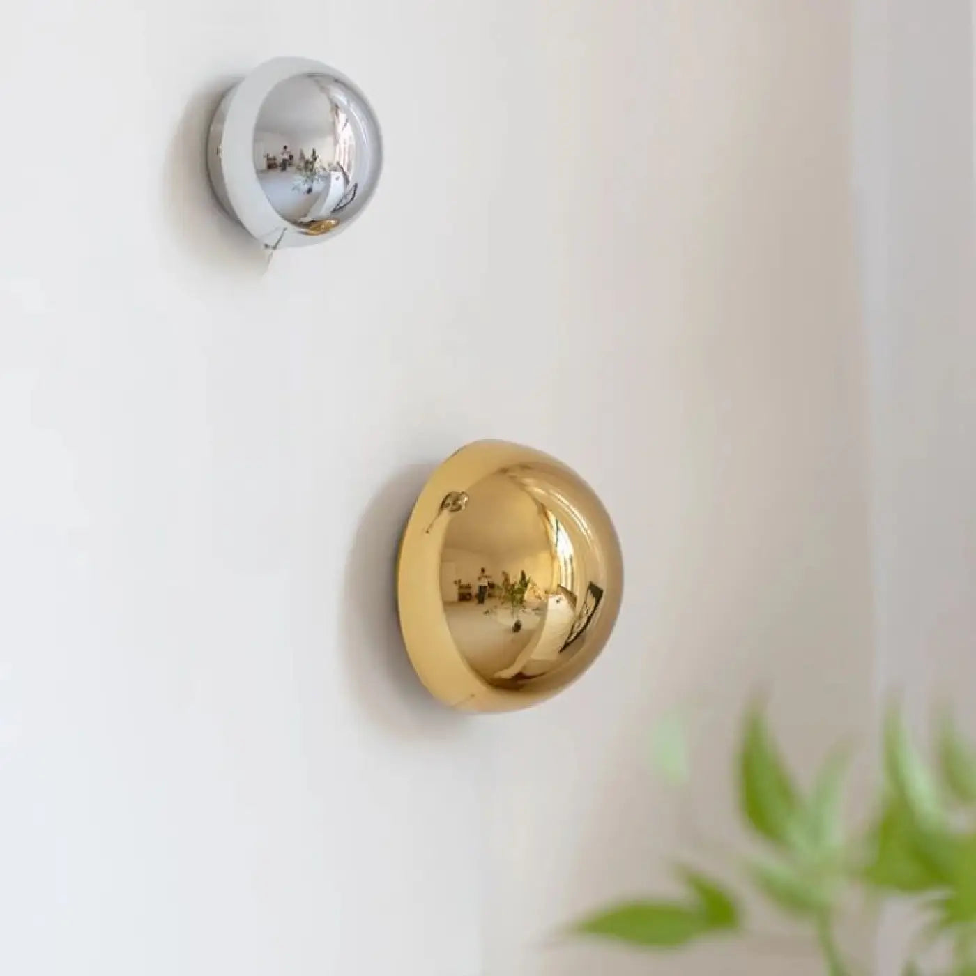 Applique Murale en Metal - Orbys