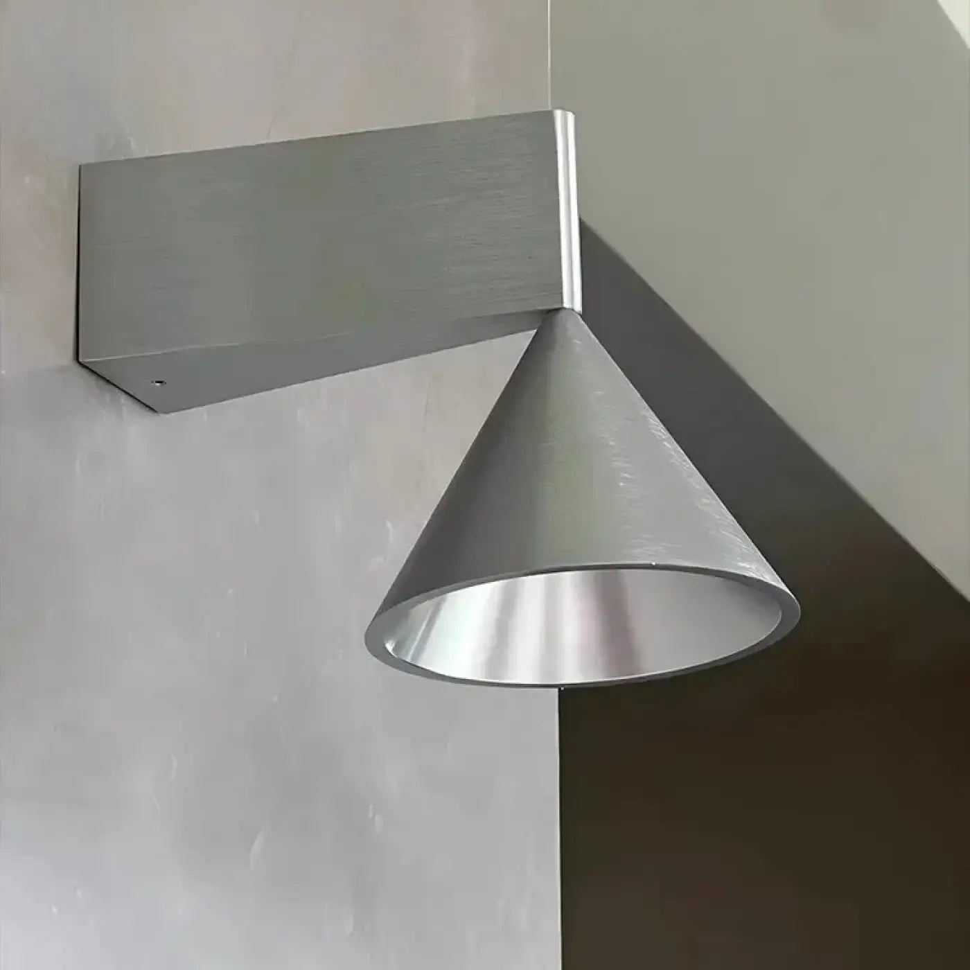 Applique Murale Design en Metal - Douramu