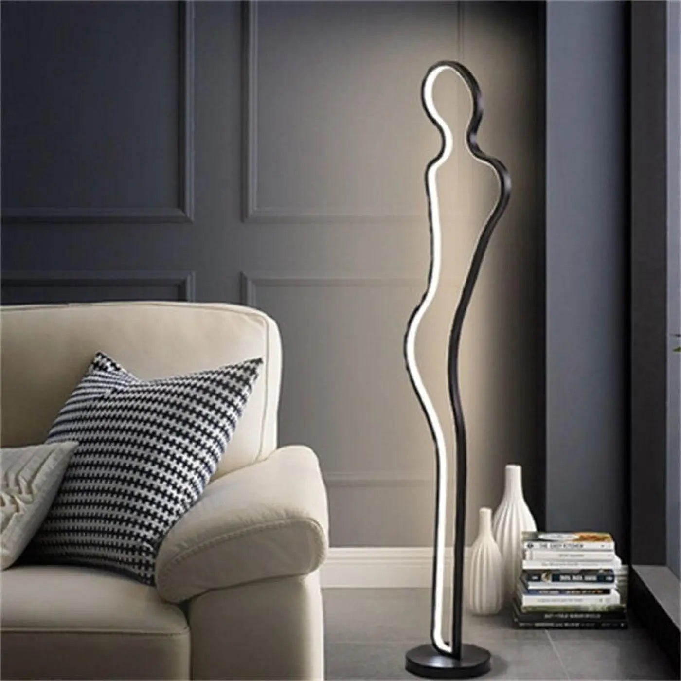 Lampadaire - Femme