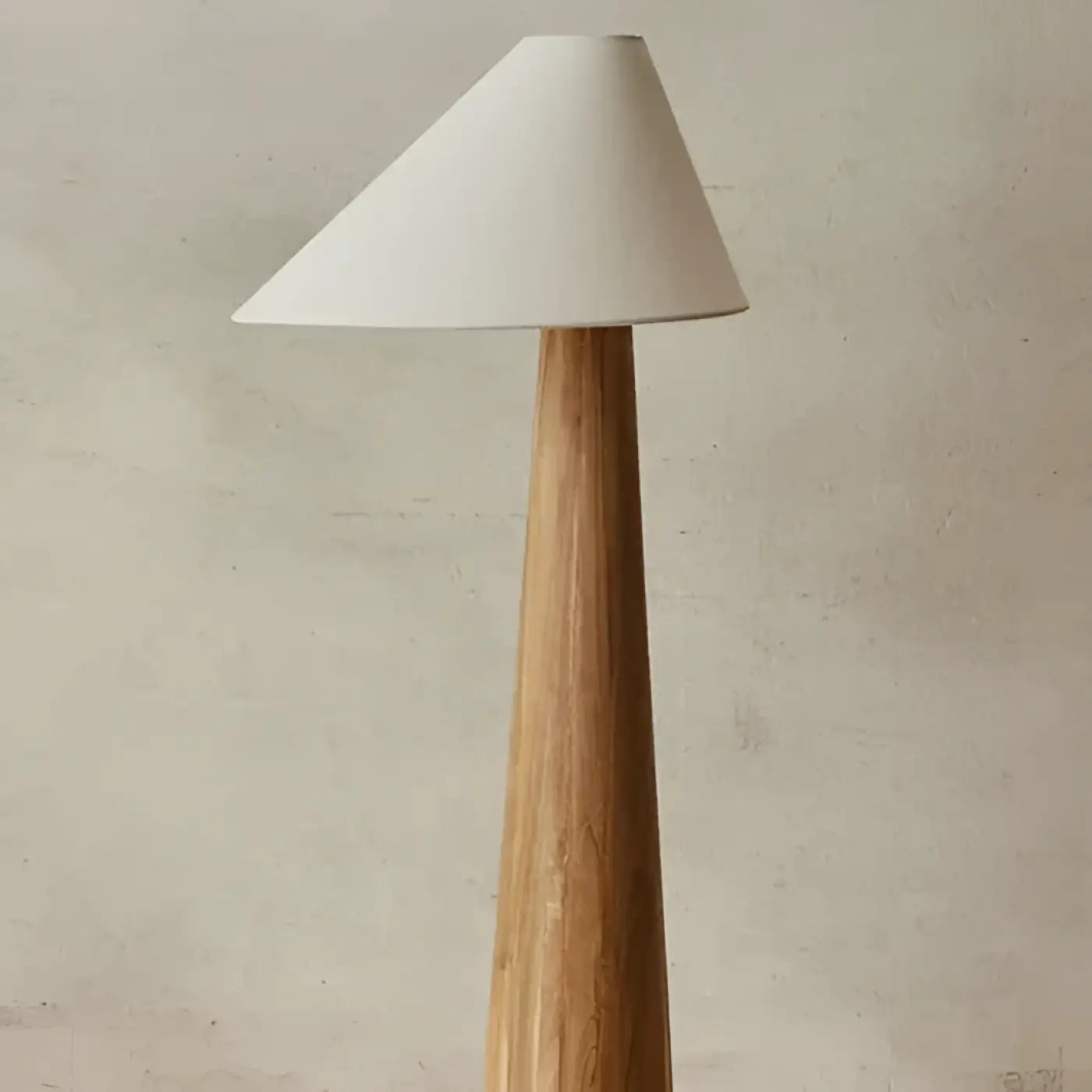 Lampadaire Design en Bois - Chenou