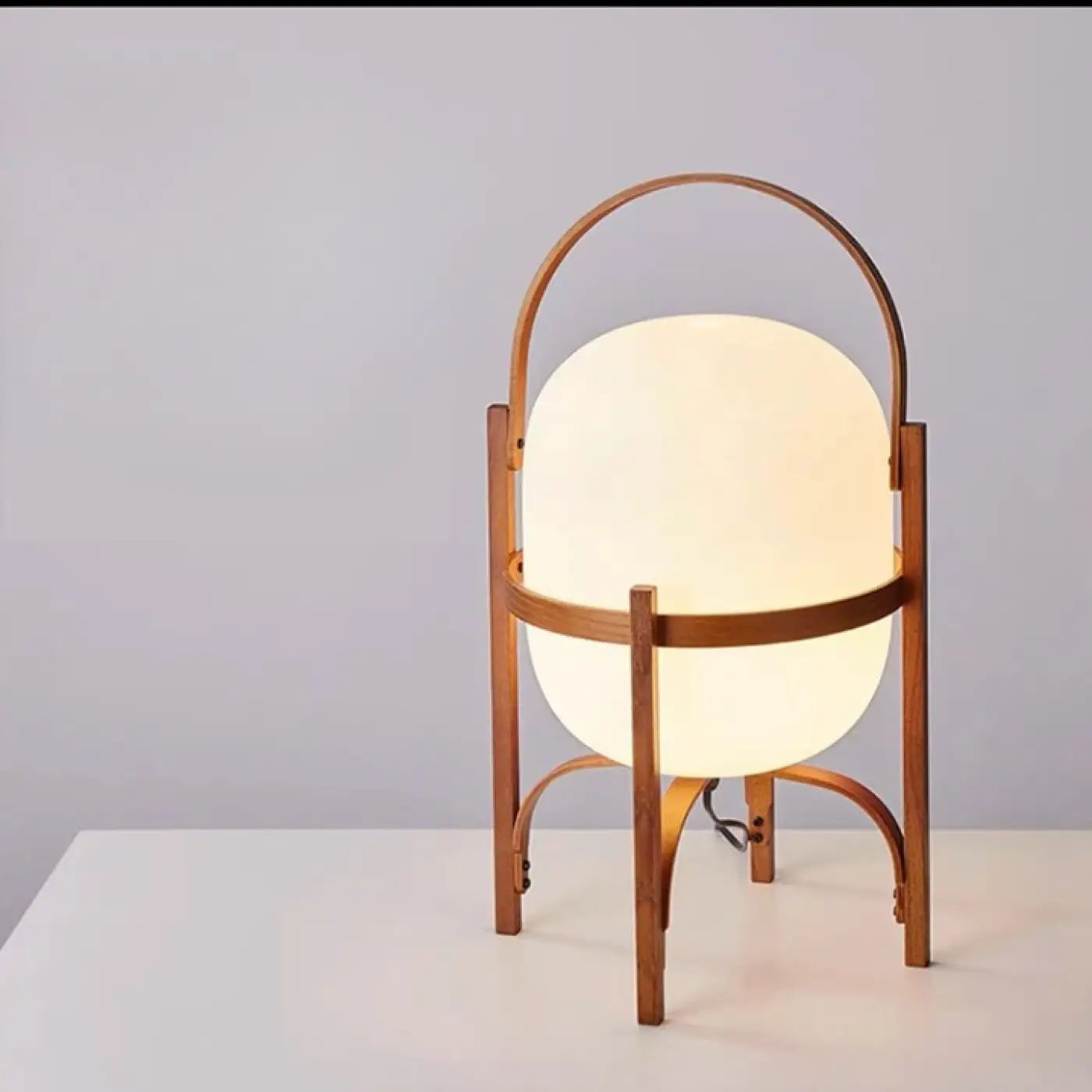 Lampadaire Design en Bois - Kalana