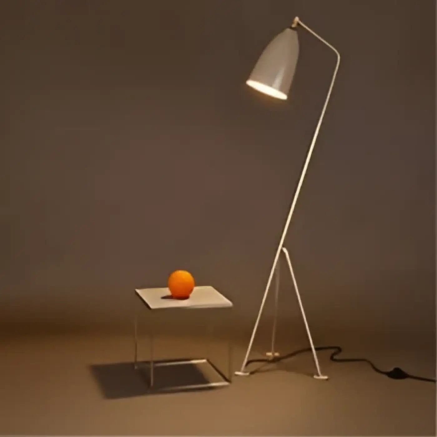 Lampadaire Design en Metal - Trivio
