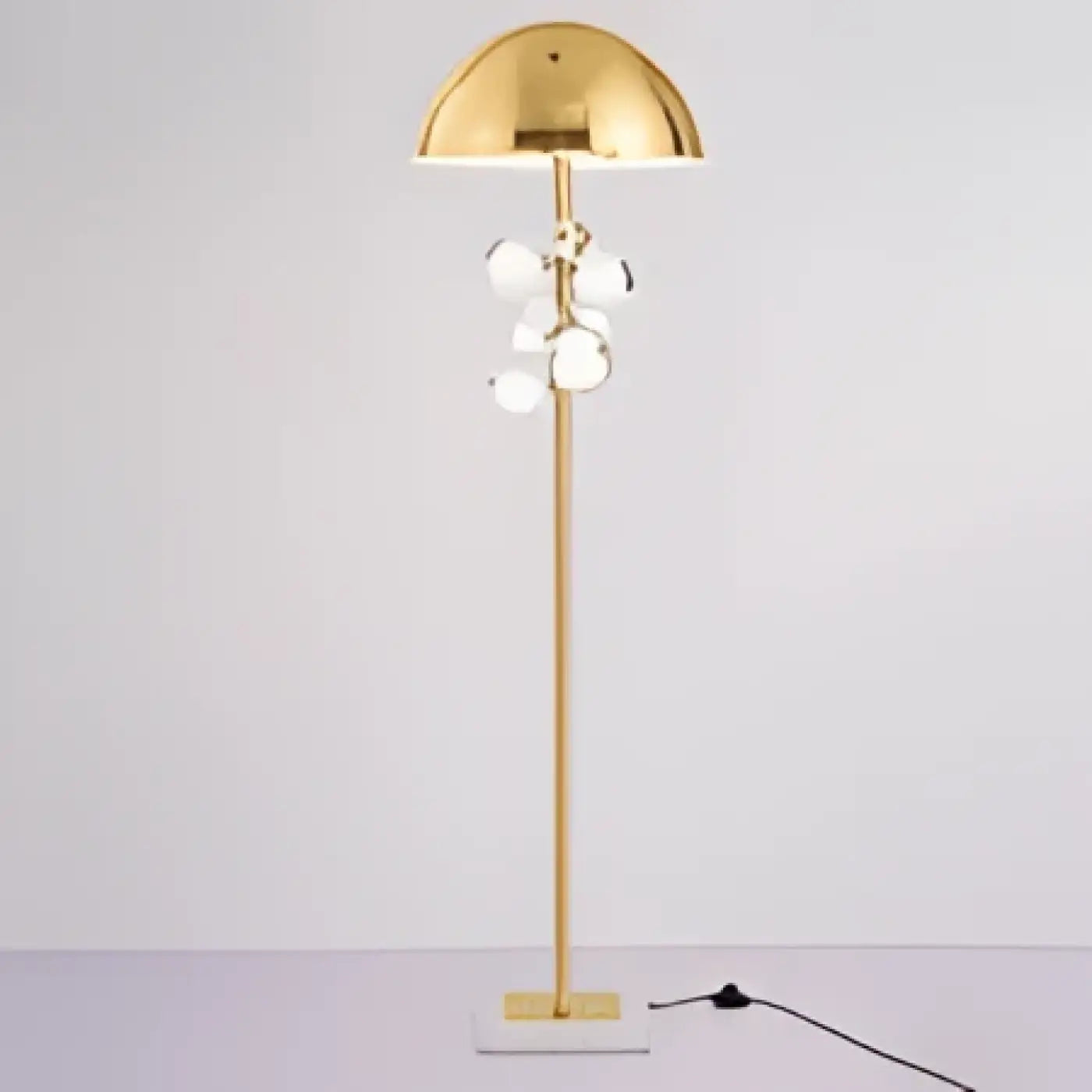 Lampadaire Design en Metal - Lyra