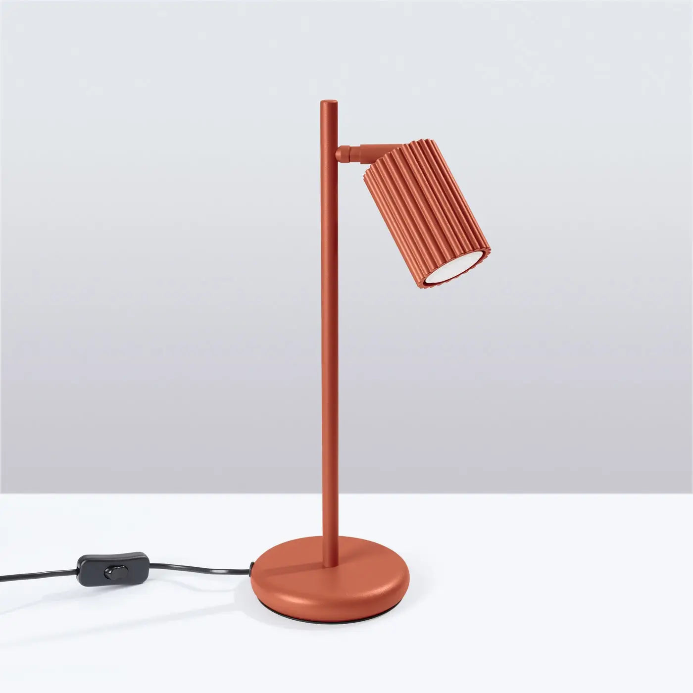 Lampe A Poser Design - Karbon (Rouge Ocre)