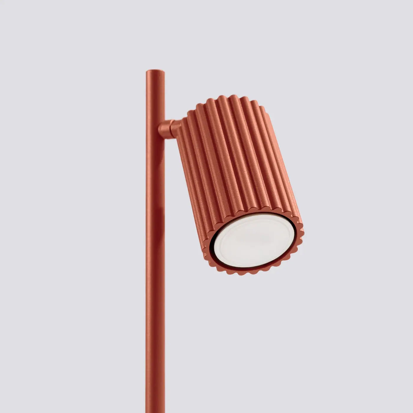 Lampe A Poser Design - Karbon (Rouge Ocre)