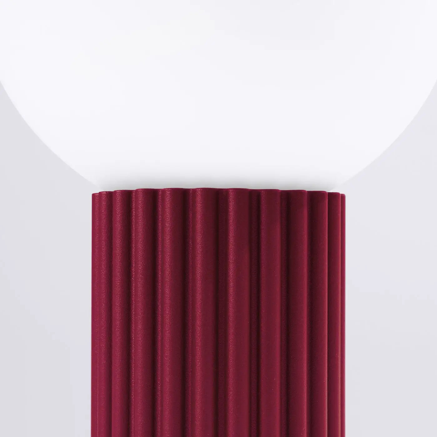 Lampe A Poser Design - Halo (Bordeaux)