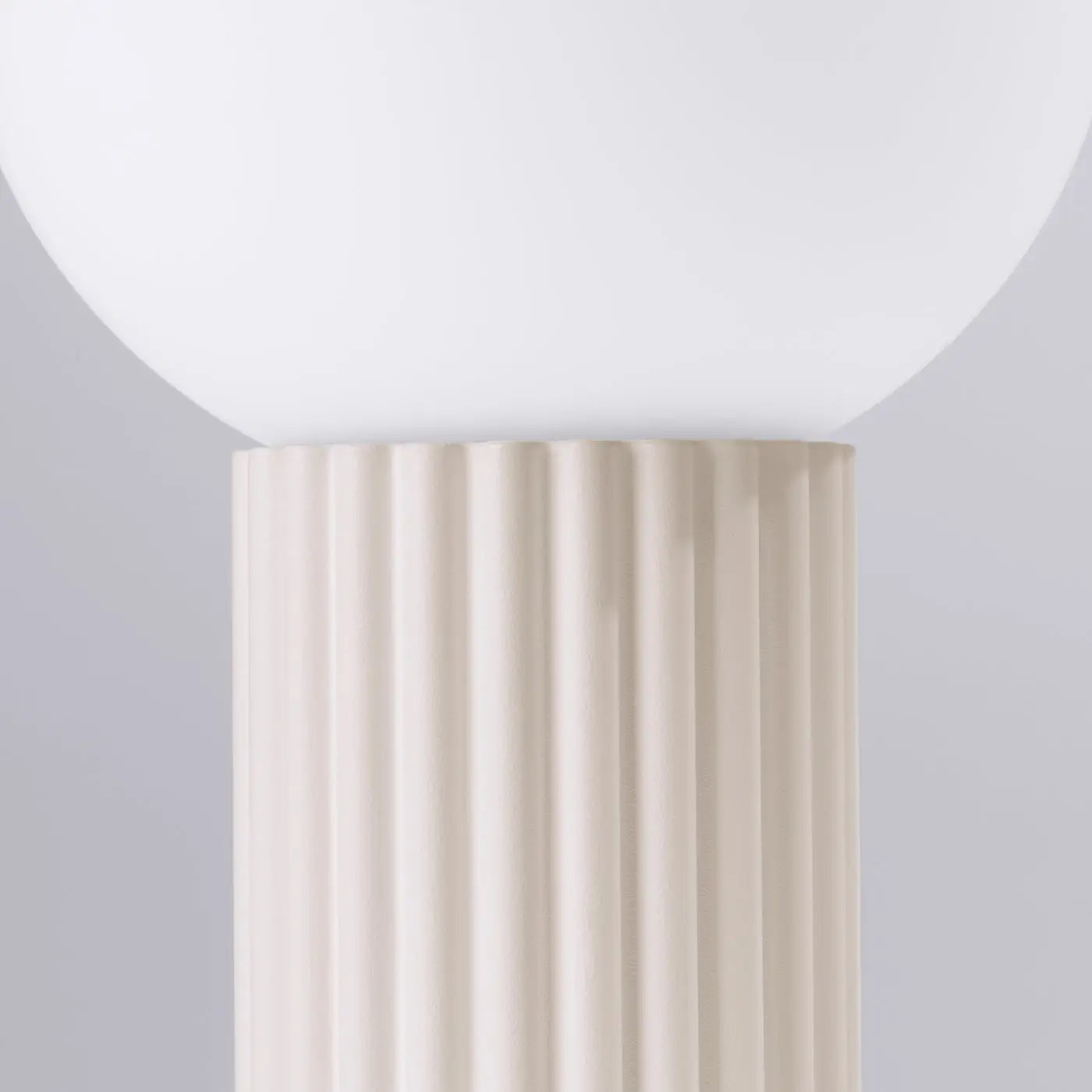 Lampe A Poser Design - Halo (Beige)
