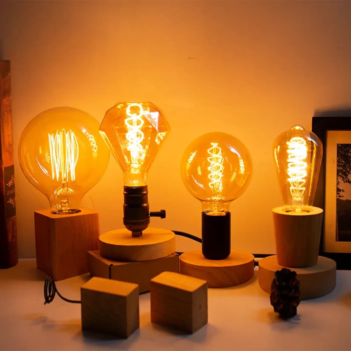 Lampe de Table Retro en Bois - Loxia