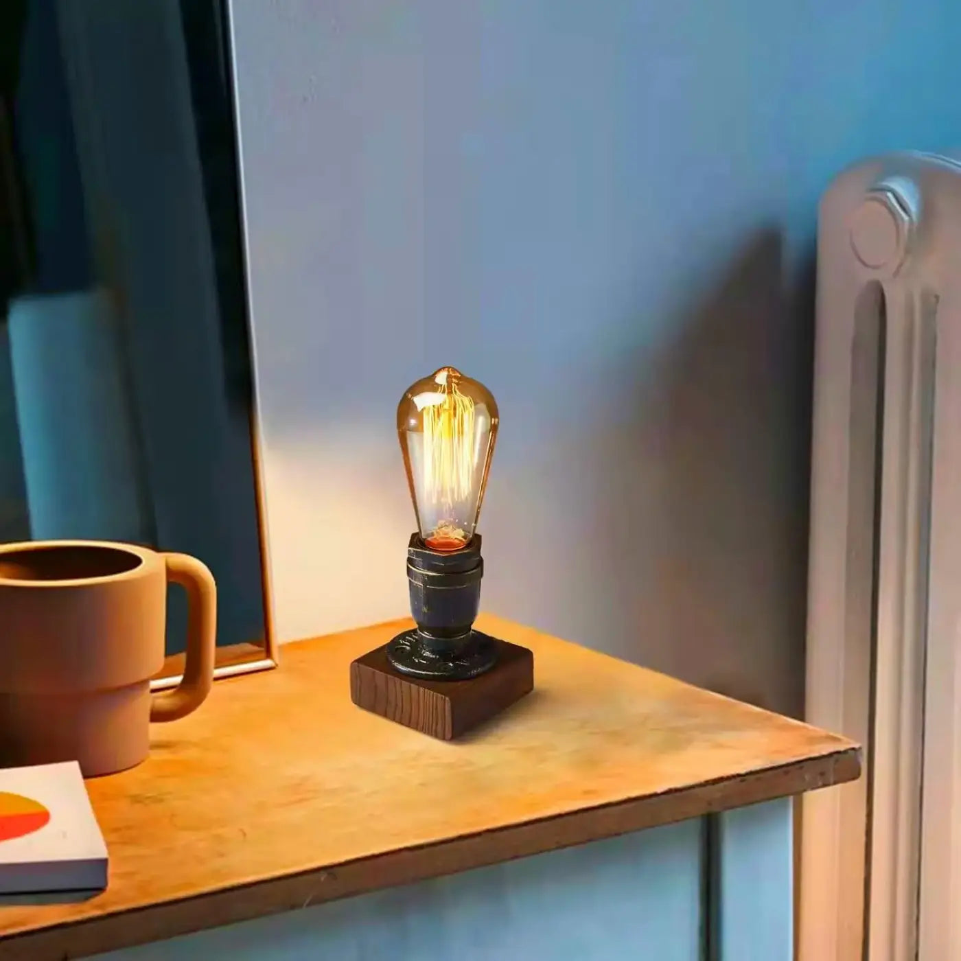 Lampe de Table Retro en Bois - Filamenta