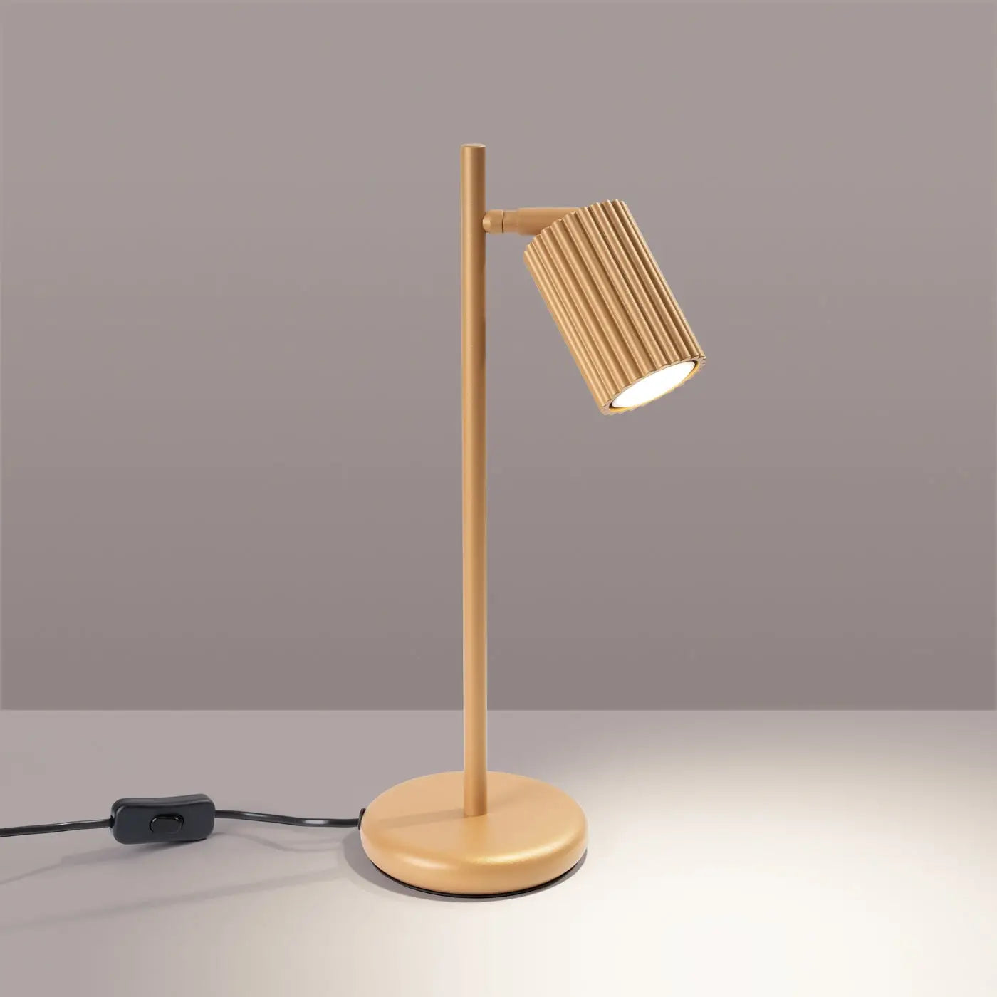 Lampe A Poser Design - Karbon (Or)