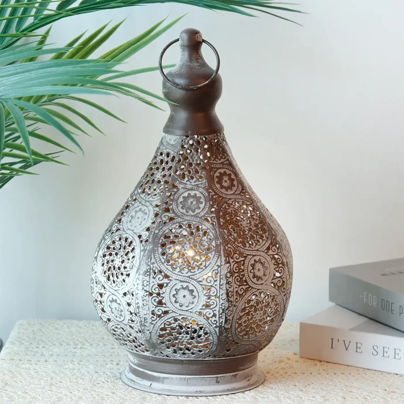 Lampe de Table Elegant en Metal - Zahra