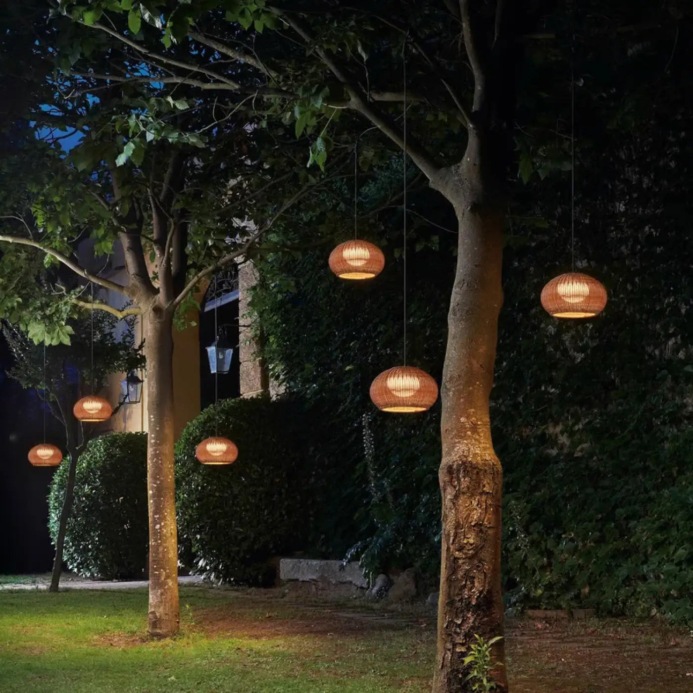 Luminaire Extérieur Elegant en Rotin - Otena