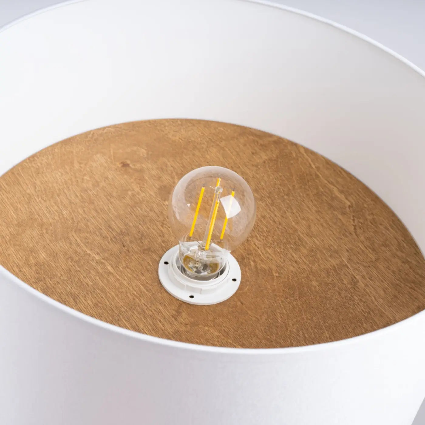 Luminaire Plafonnier Scandinave - Telesto (Blanc / Marron Clair)