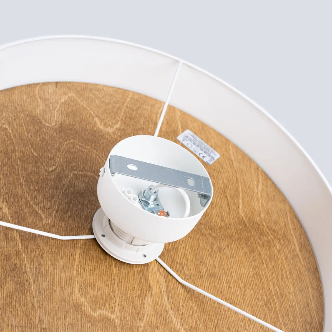 Luminaire Plafonnier Scandinave - Telesto (Blanc / Marron Clair)