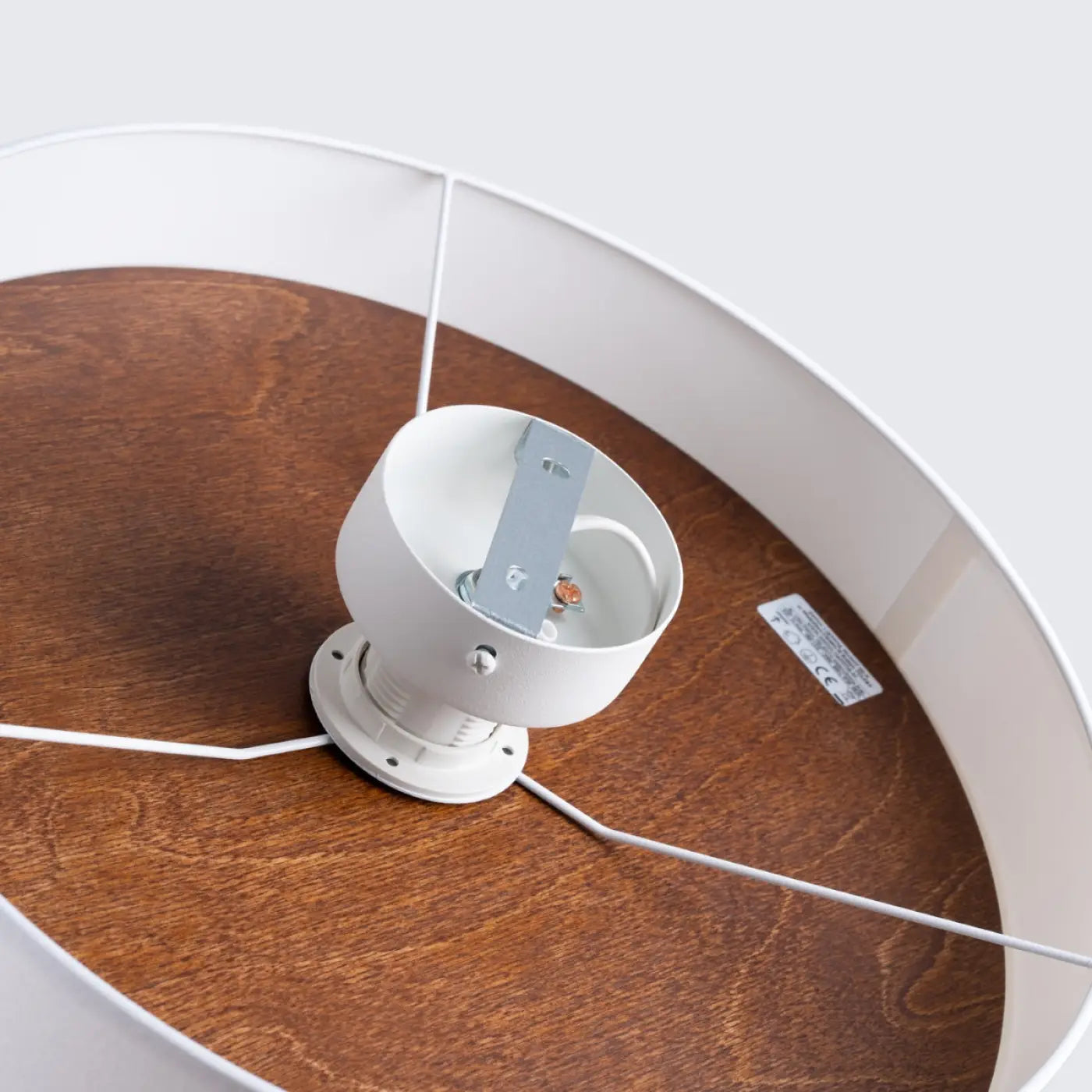 Luminaire Plafonnier Scandinave - Telesto (Blanc / Marron Foncé)