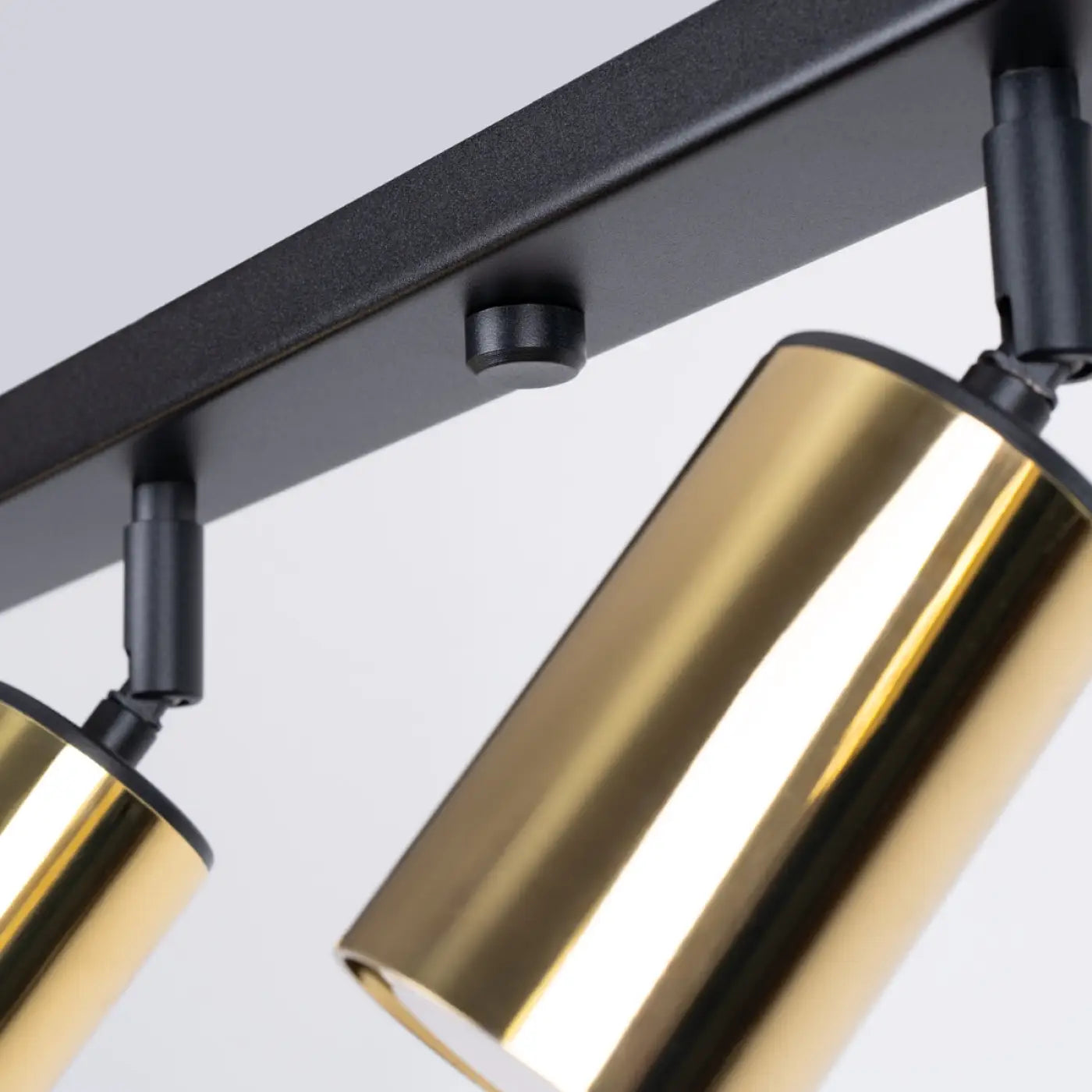 Luminaire Plafonnier Moderne - Winx 6L (Noir/Doré)