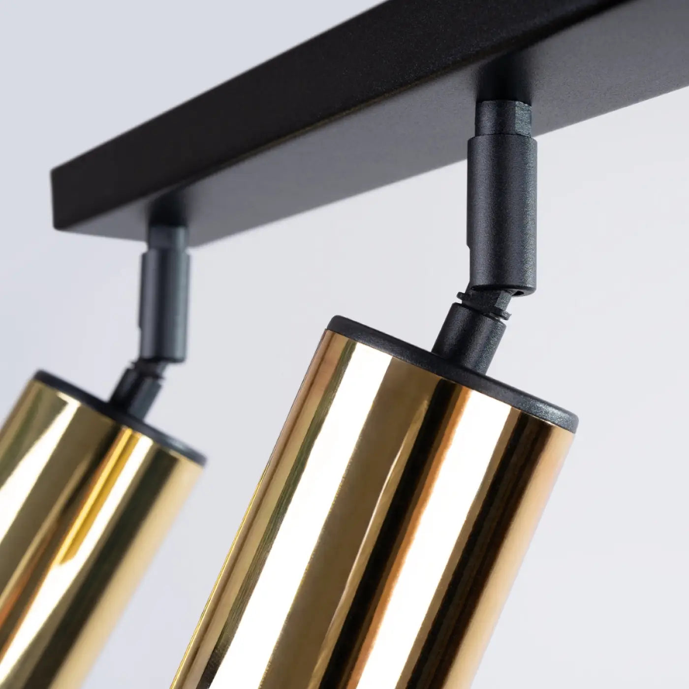 Luminaire Plafonnier Chic - Winx 3 (Noir/Doré)