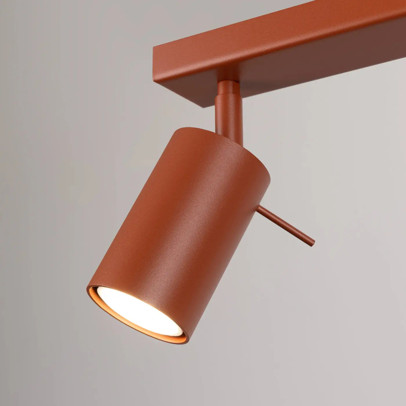 Luminaire Plafonnier Minimaliste - Ring 3L (Rouge Ochra)