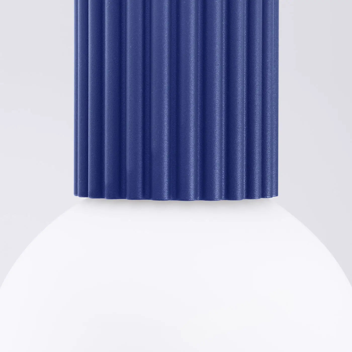Luminaire Plafonnier Minimaliste - Halo (Ultramarine)