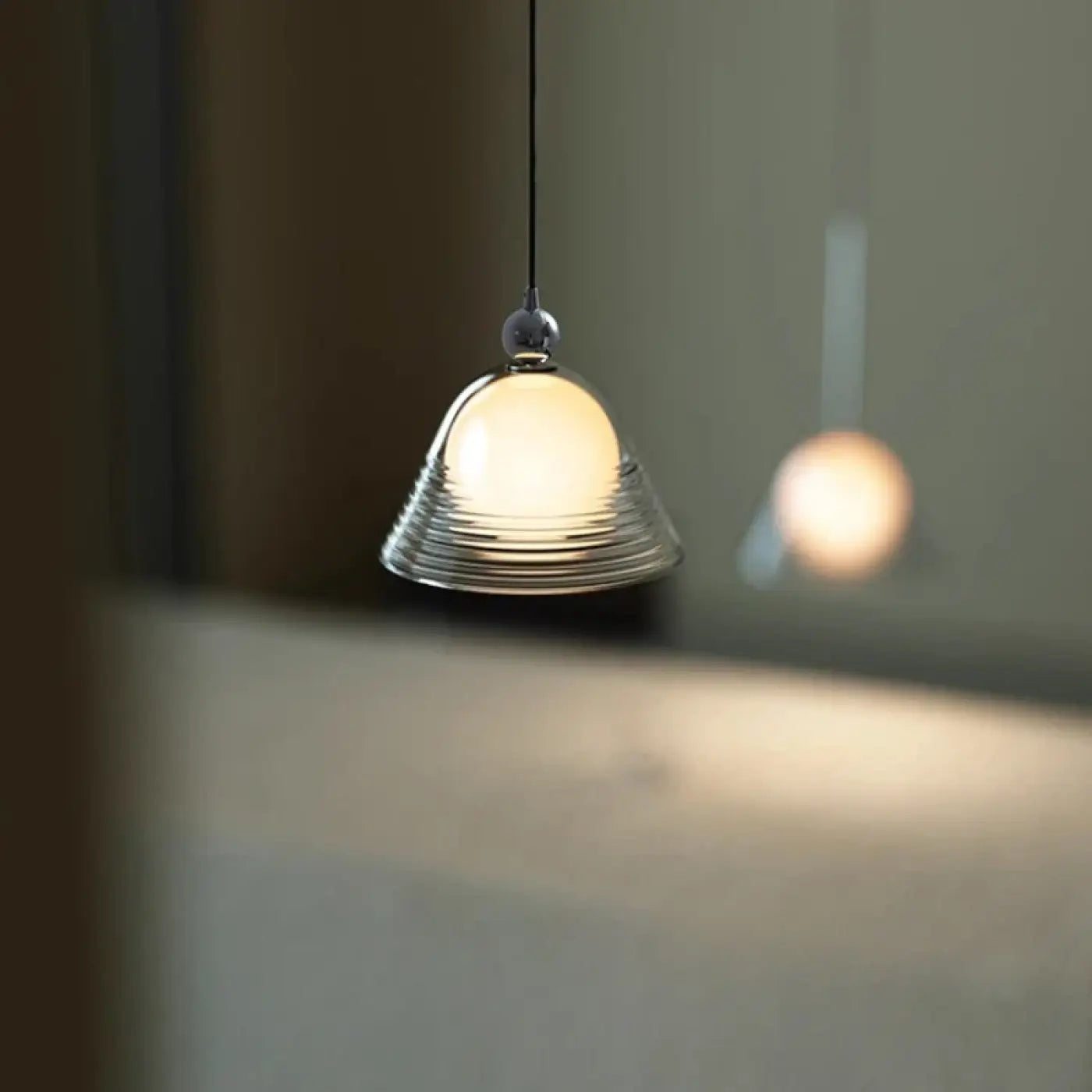 Suspension Luminaire Minimaliste en Verre - Arent