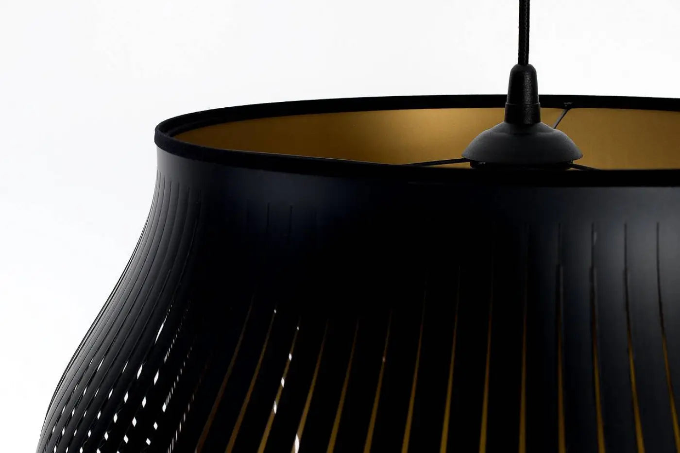 Suspension Luminaire Design - Oblo (Noir/Doré)