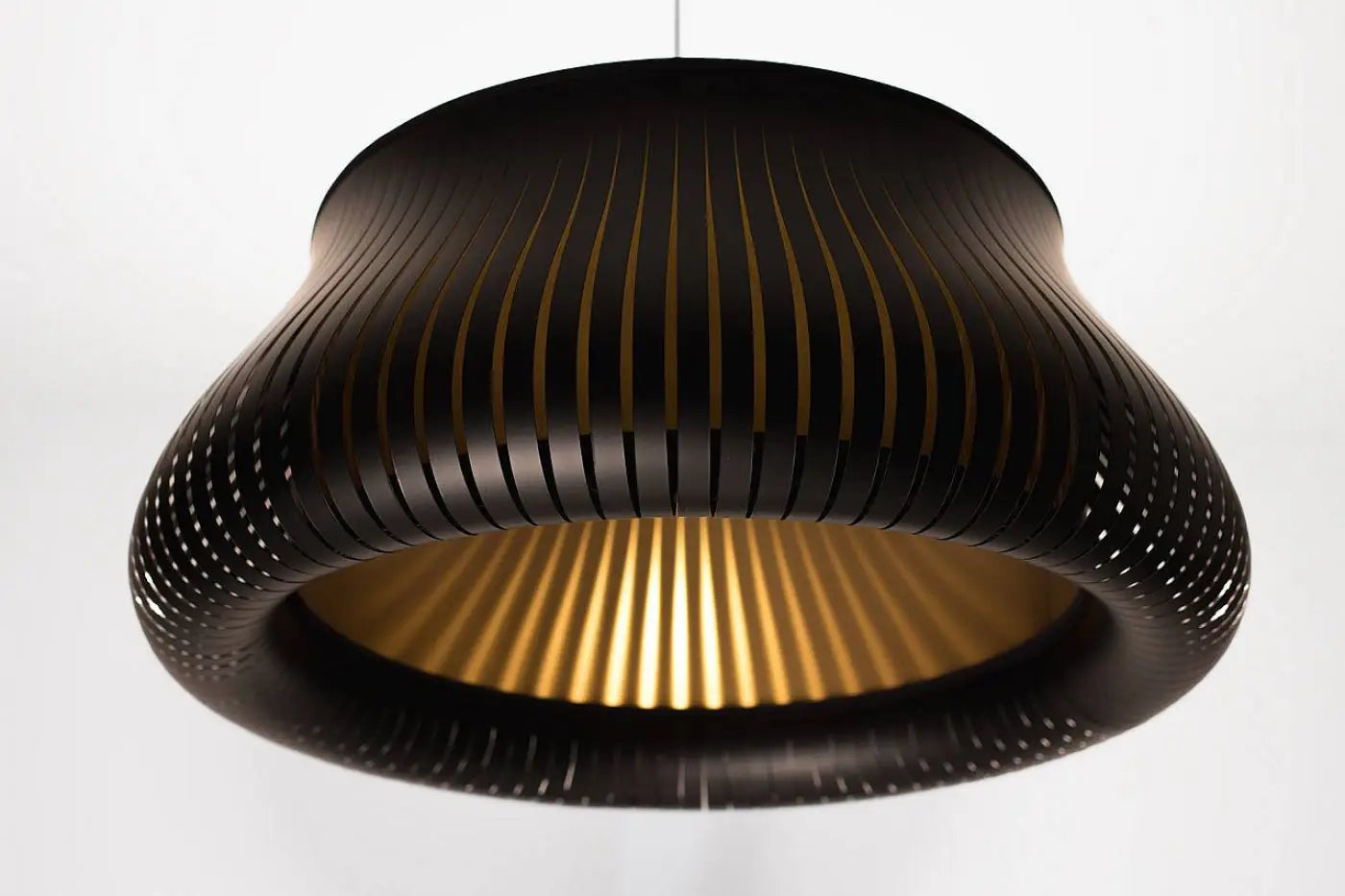Suspension Luminaire Design - Oblo (Noir/Doré)