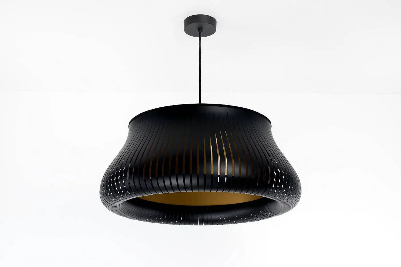 Suspension Luminaire Design - Oblo (Noir/Doré)