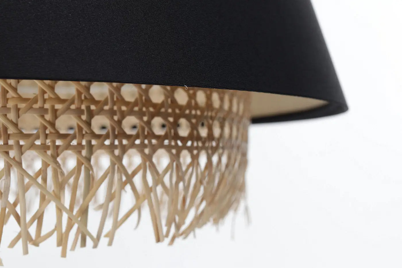 Suspension Luminaire Moderne en Rotin - Sensei Rattan (Noir)